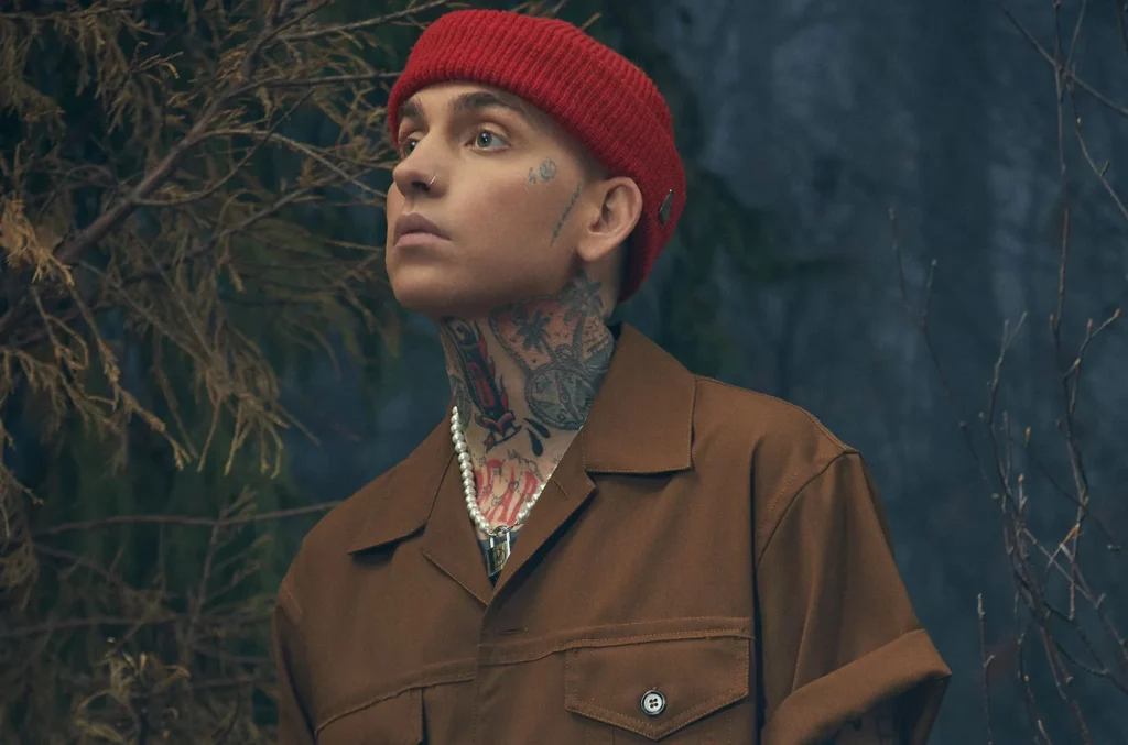 is blackbear gay