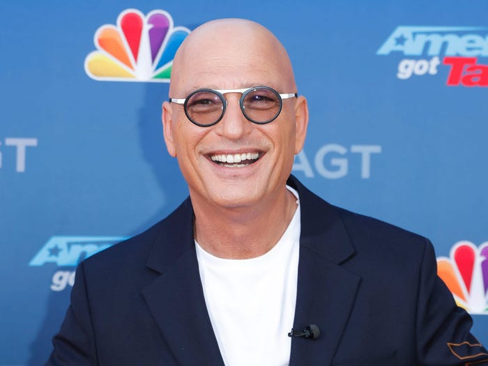 is howie mandel gay